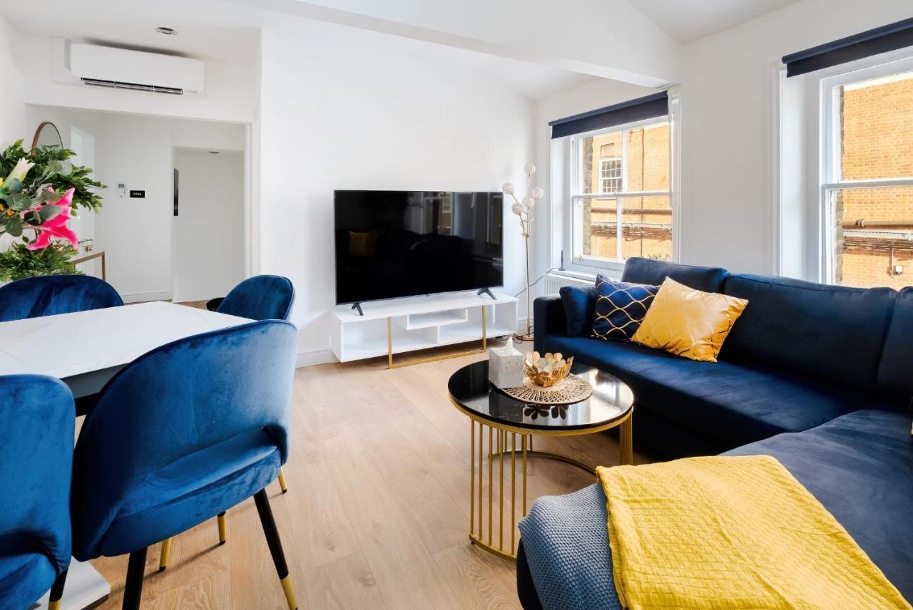 Modern 3 Bedroom And 2 Bathroom Appartamento