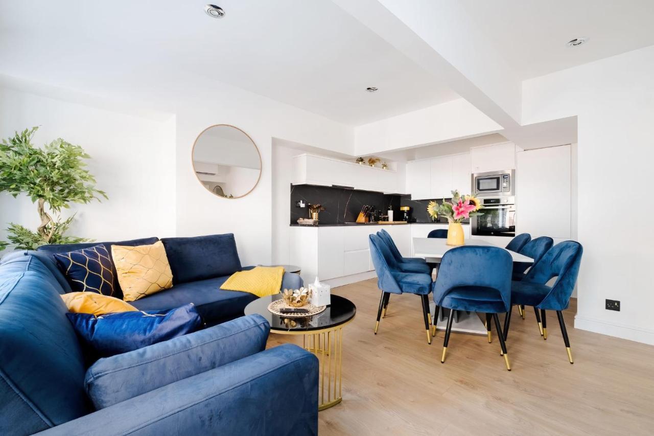 Modern 3 Bedroom And 2 Bathroom Londra